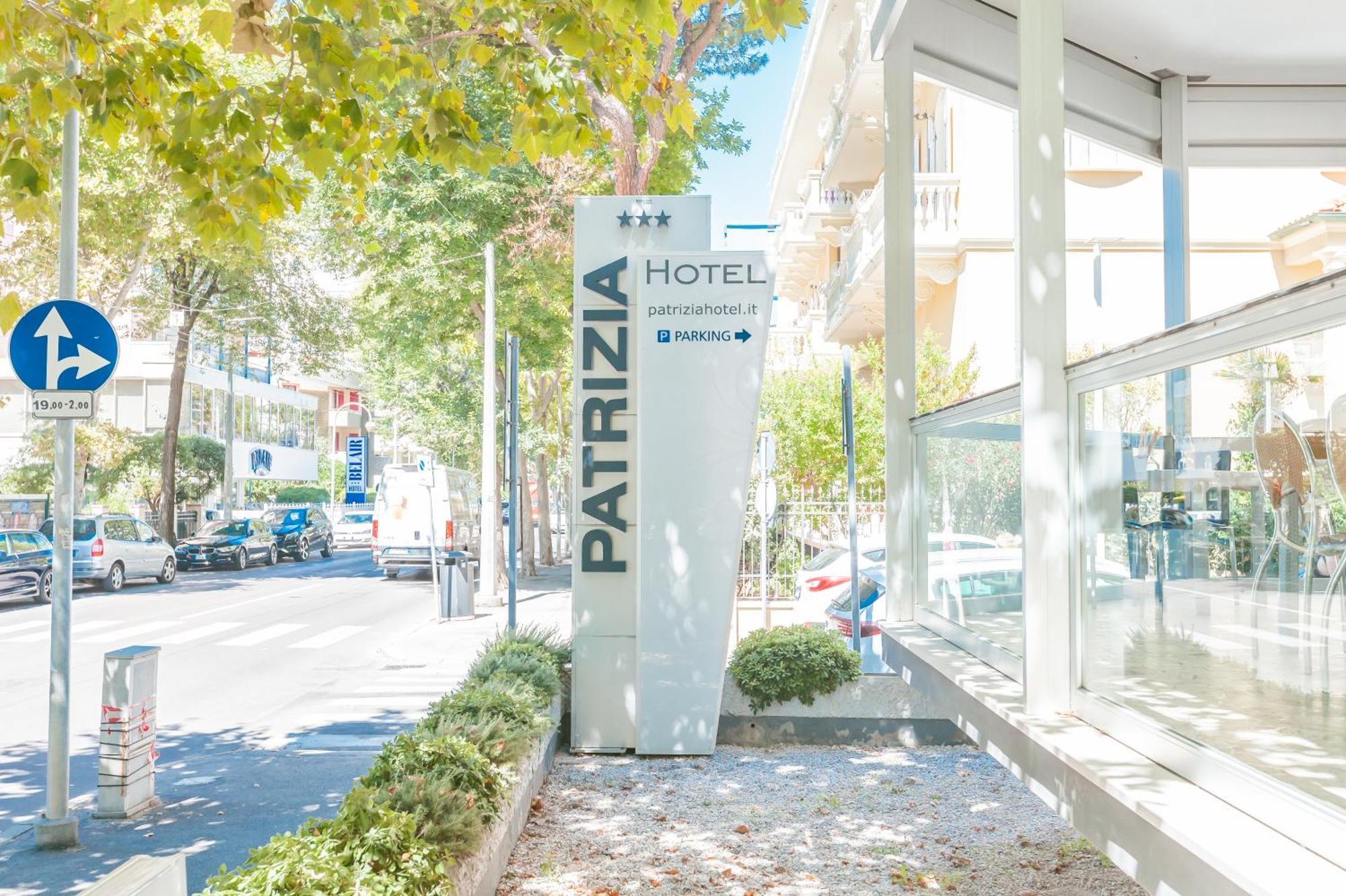 Hotel Patrizia Риччоне Экстерьер фото