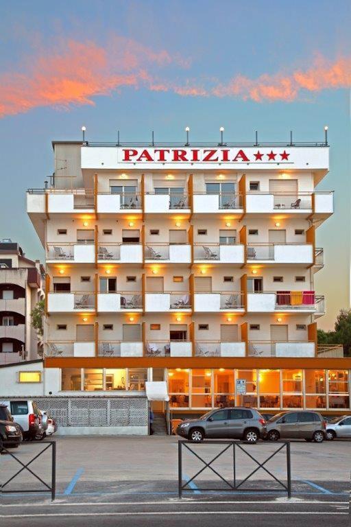 Hotel Patrizia Риччоне Экстерьер фото